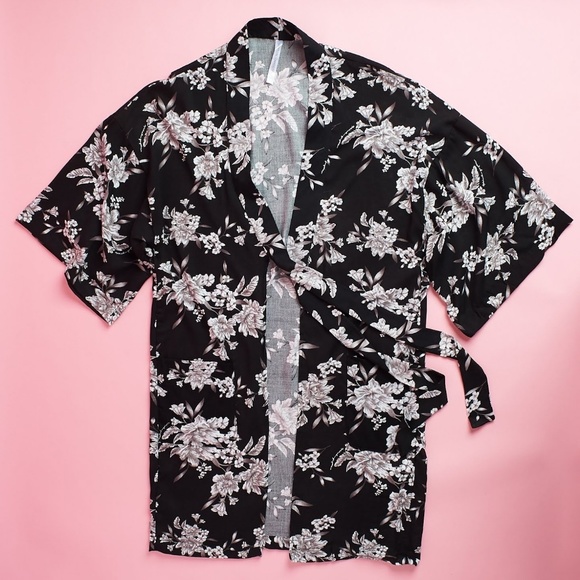 🎉SALE Spiritual Gangster Floral Maya Kimono - Picture 6 of 7